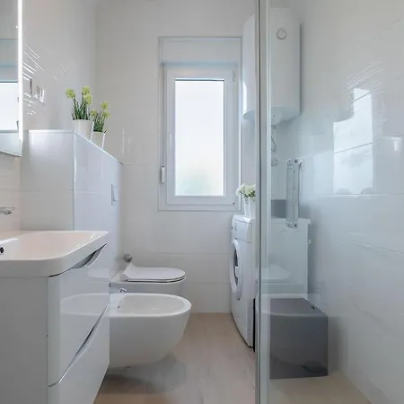 Premium 100m2 Sea View Apartment