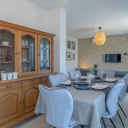 Premium 100m2 Sea View