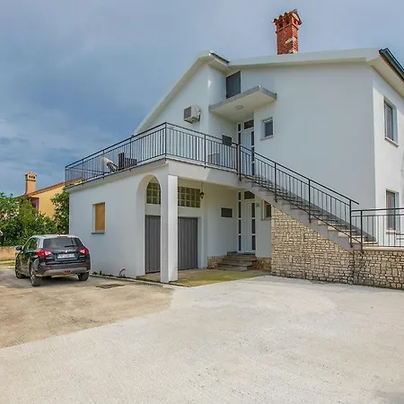 Premium 100m2 Sea View Ližnjan