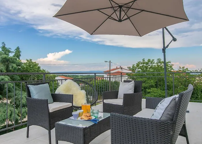 Premium 100m2 Sea View Lejlighed