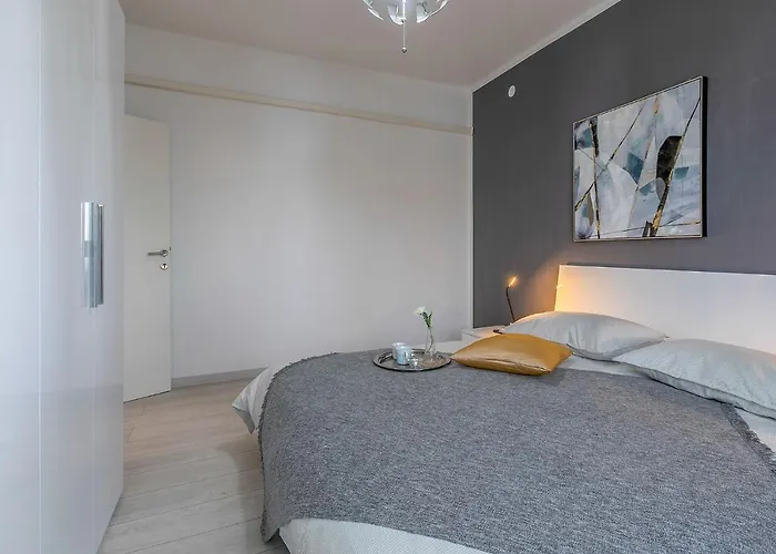 Premium 100m2 Sea View * Ližnjan