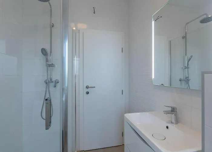 Premium 100m2 Sea View شقة Ližnjan