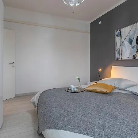 Premium 100m2 Sea View * Liznjan
